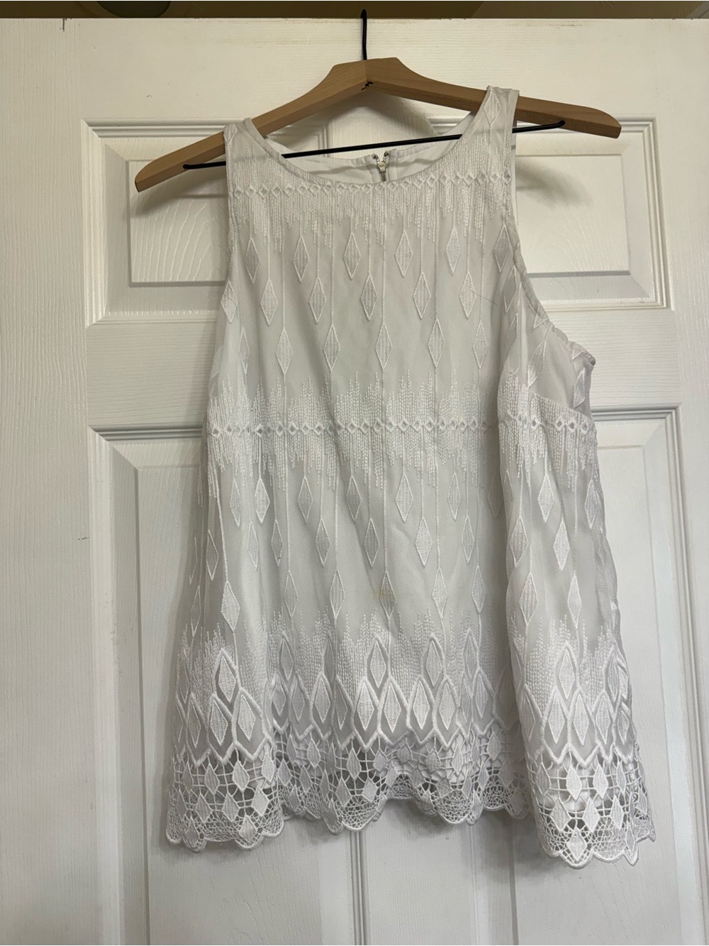 White Sleeveless Lace Trim Tank Top